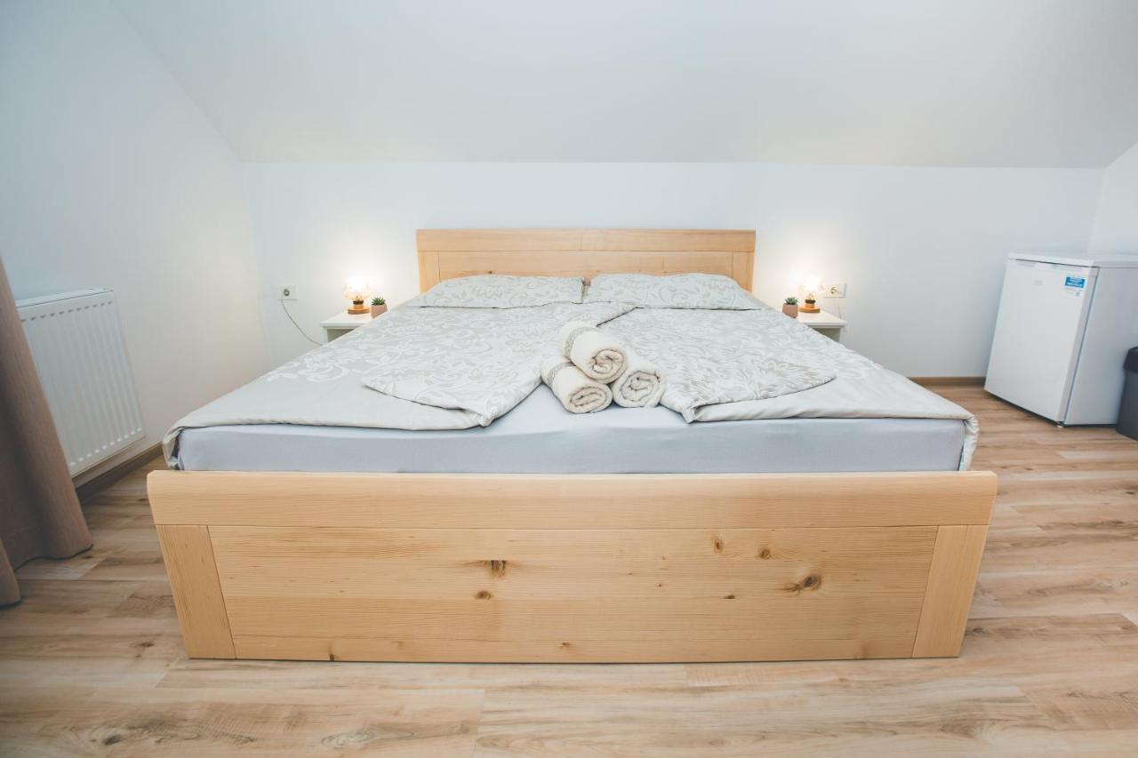 Apartma Pri Bostjanu Škofja Loka Exterior foto