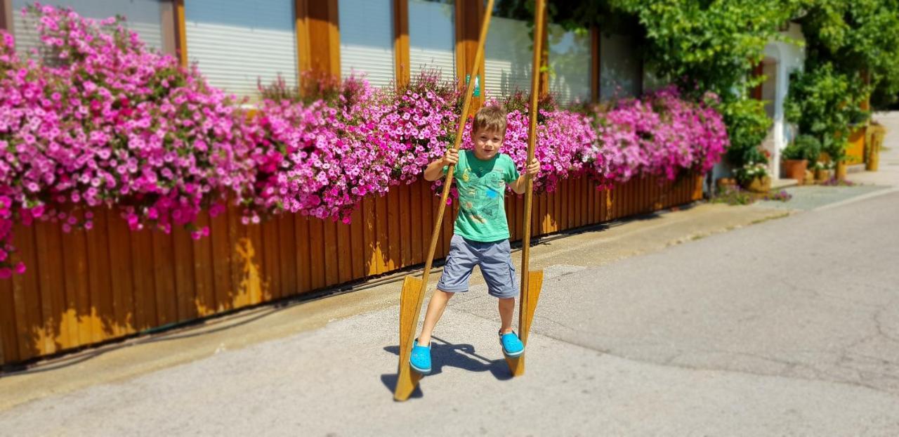 Apartma Pri Bostjanu Škofja Loka Exterior foto
